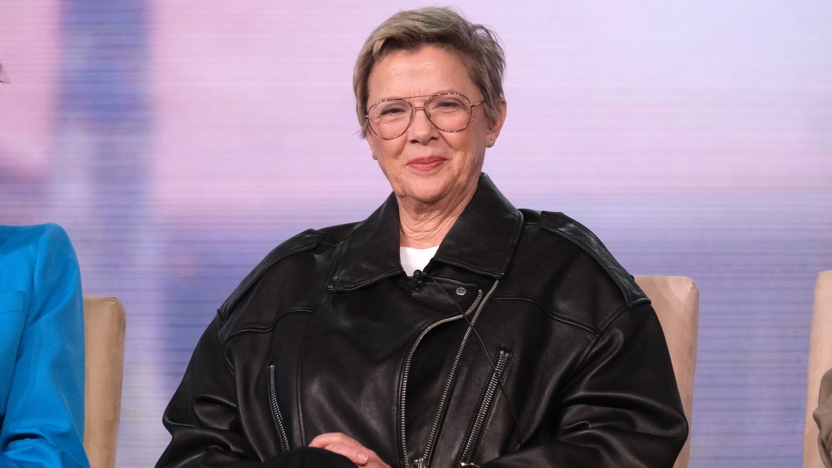 Annette Bening déclare que l'âge de Joe Biden est inquiétant et qu'il s'est laissé aller à des dérapages parce qu'il a été pris au dépourvu.