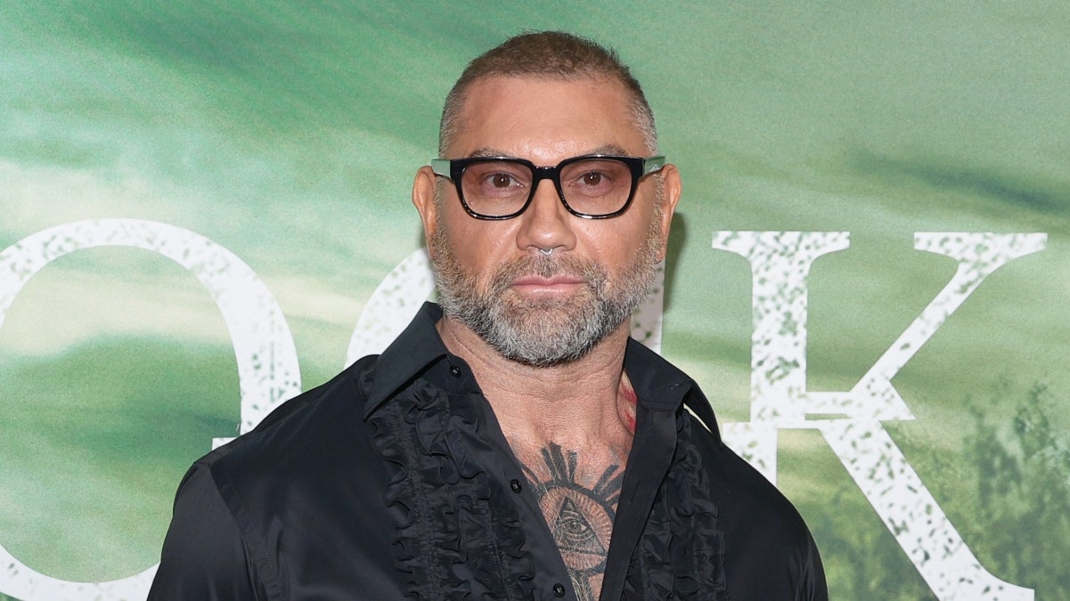 Dave Bautista et Samuel L. Jackson à la tête d'un thriller post-apocalyptique, Afterburn
