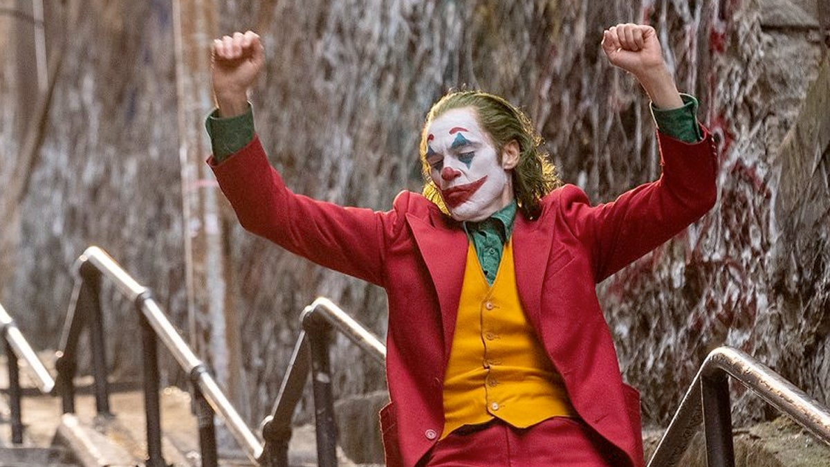 Harley Quinn et le Joker se rencontrent pour la Saint-Valentin | Photos