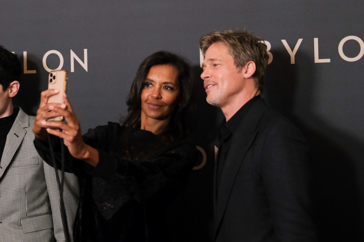« Laissons planer le doute à l’international… » Karine Le Marchand malicieuse au sujet de Brad Pitt