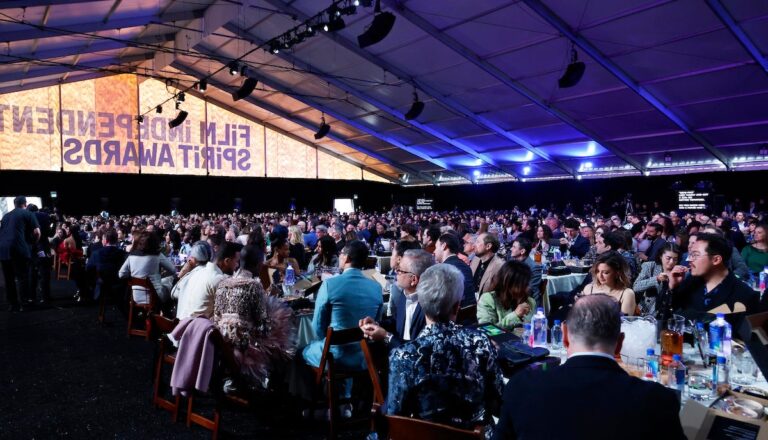 Les Independent Spirit Awards 2024 : Liste complète des lauréats (mise à jour en direct)