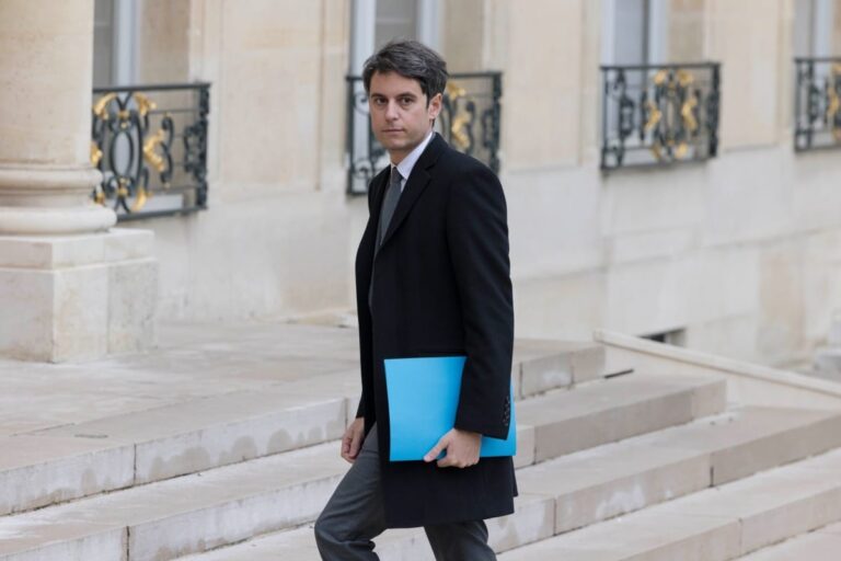 « Ni l’un, ni l’autre », en plein JT de M6, Gabriel Attal recadre gentiment la présentatrice qui…