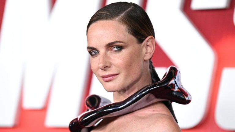 Rebecca Ferguson dit qu&rsquo;elle a refusé de travailler avec un acteur après qu&rsquo;il lui ait crié dessus sur le plateau : « Je…