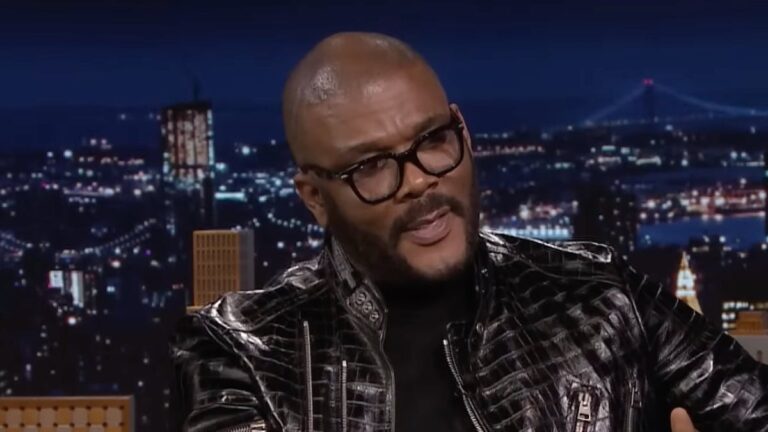 Tyler Perry a suivi Beyoncé pendant la grève des scénaristes : « Elle ne le savait pas, mais j&rsquo;étais en tournée avec elle ».