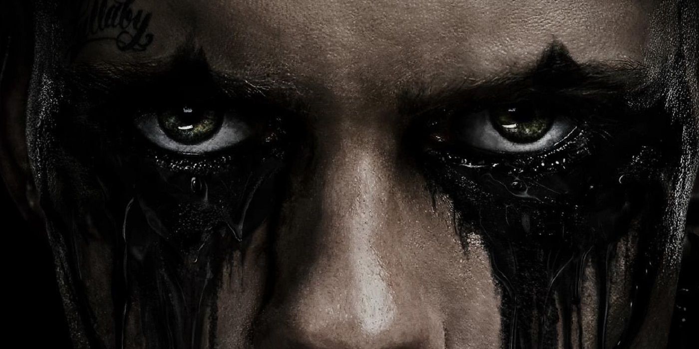 La bande-annonce de The Crow voit un Bill Skarsgård gothique entrer dans celui de Brandon Lee