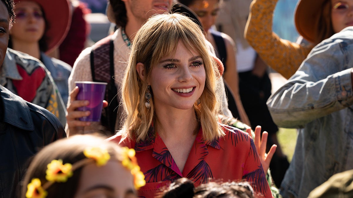 Critique des plus grands succès : le film musical qui voyage dans le temps de Lucy Boynton
