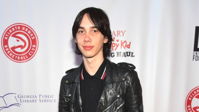 L&rsquo;acteur de « Journal d&rsquo;un Wimpy Kid », Charlie Wright, dit qu&rsquo;un mème haineux a « ruiné ma carrière, mais je le suis toujours »