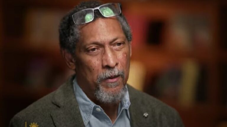 L&rsquo;auteur de « fiction américaine » Percival Everett explique pourquoi N-Word est « inoffensif » dans le bon contexte