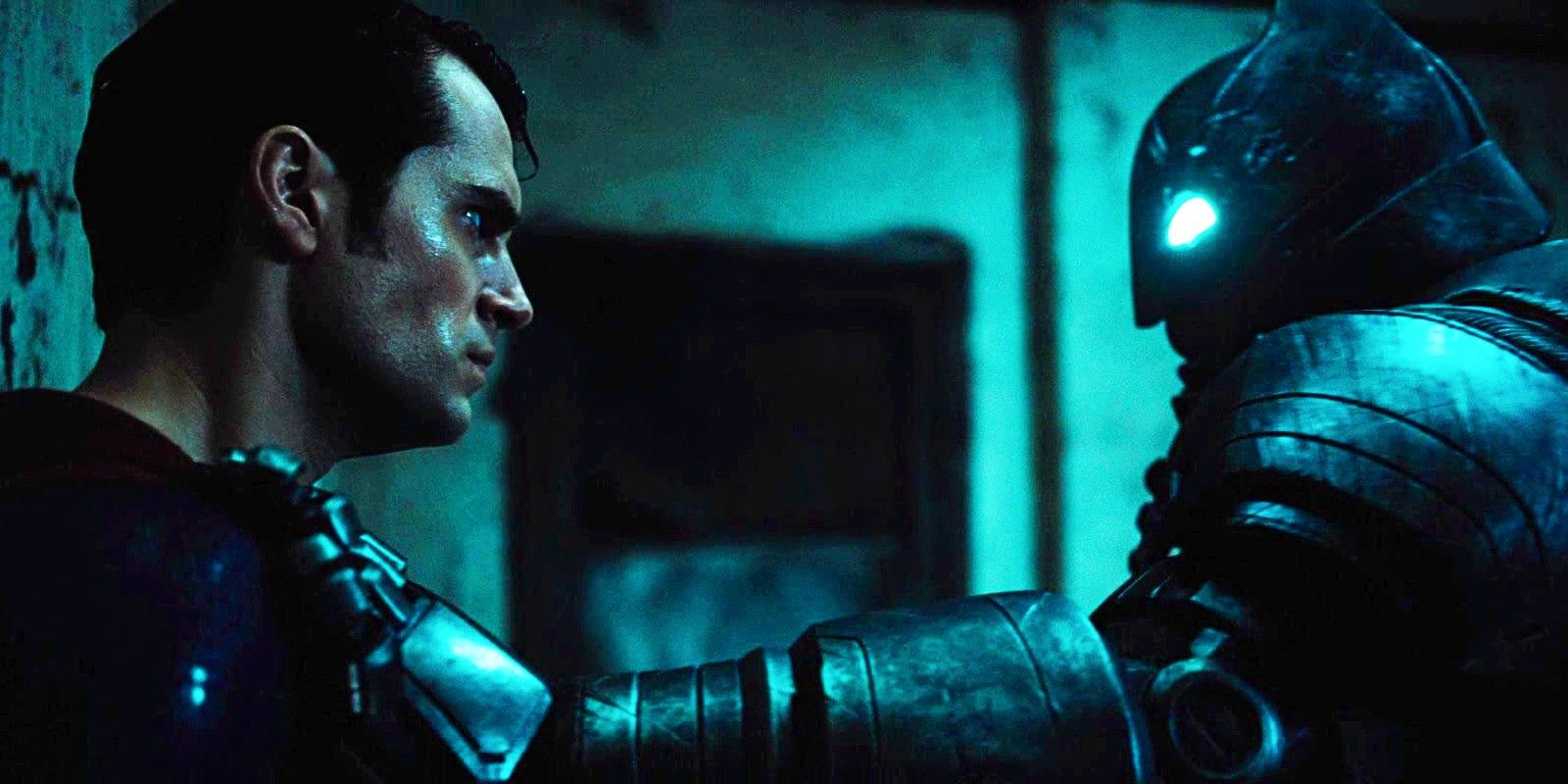 Le BVS de Zack Snyder a presque obtenu la note R parce que la MPAA a déclaré "Nous ne le faisons tout simplement pas...