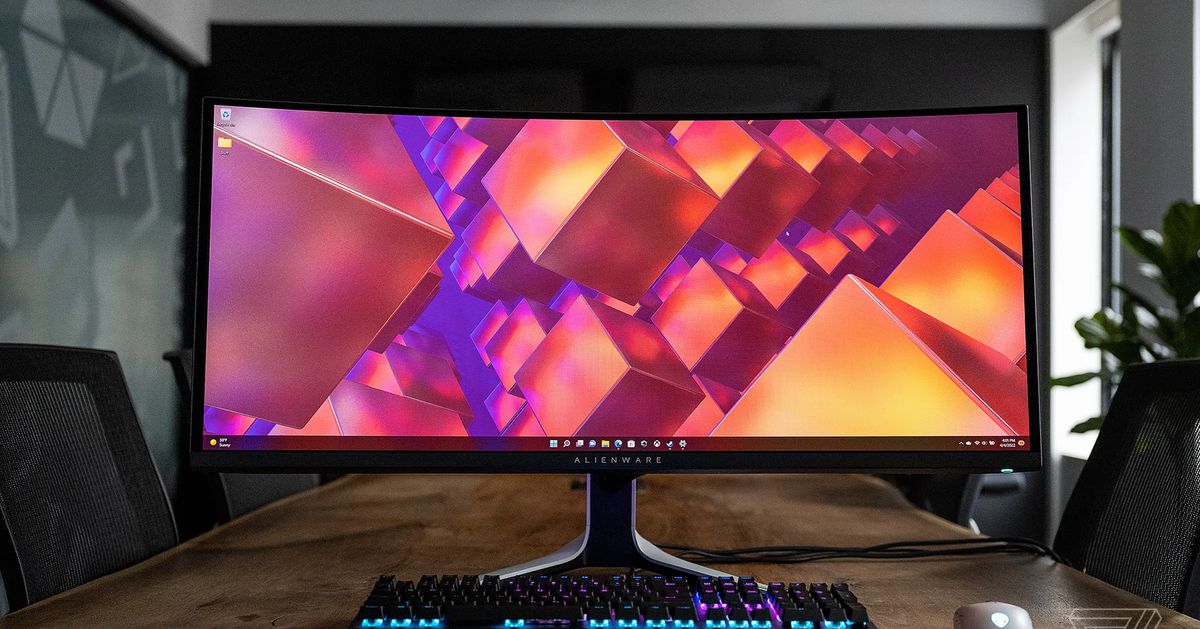 Le moniteur de jeu OLED incurvé de 34 pouces d'Alienware est à 200 $ de réduction