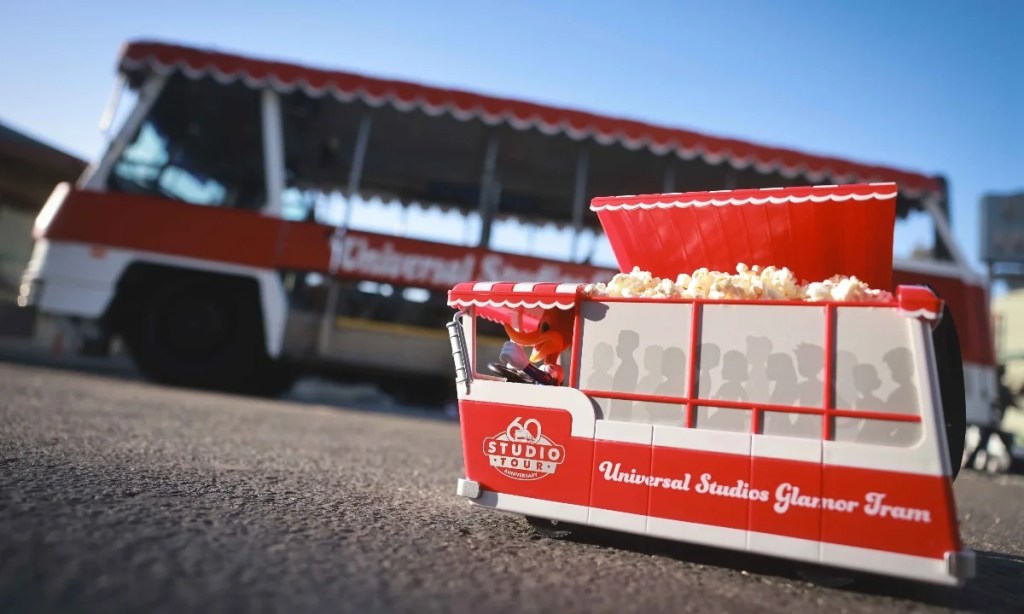 USH - Studio Tour 60th - Seau à pop-corn Glamour Tram (2) (1)