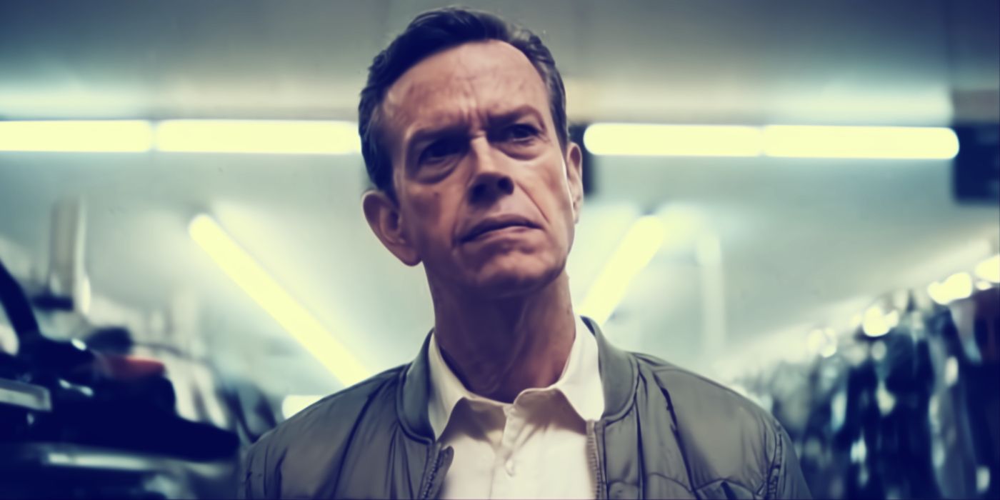 Dylan Baker est absolument brillant en tant que tueur à gages à LaRoy, Texas