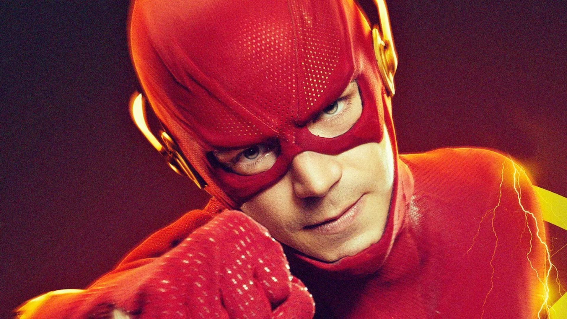 Grant Gustin de Flash partage des photos de retour pour célébrer un Canon