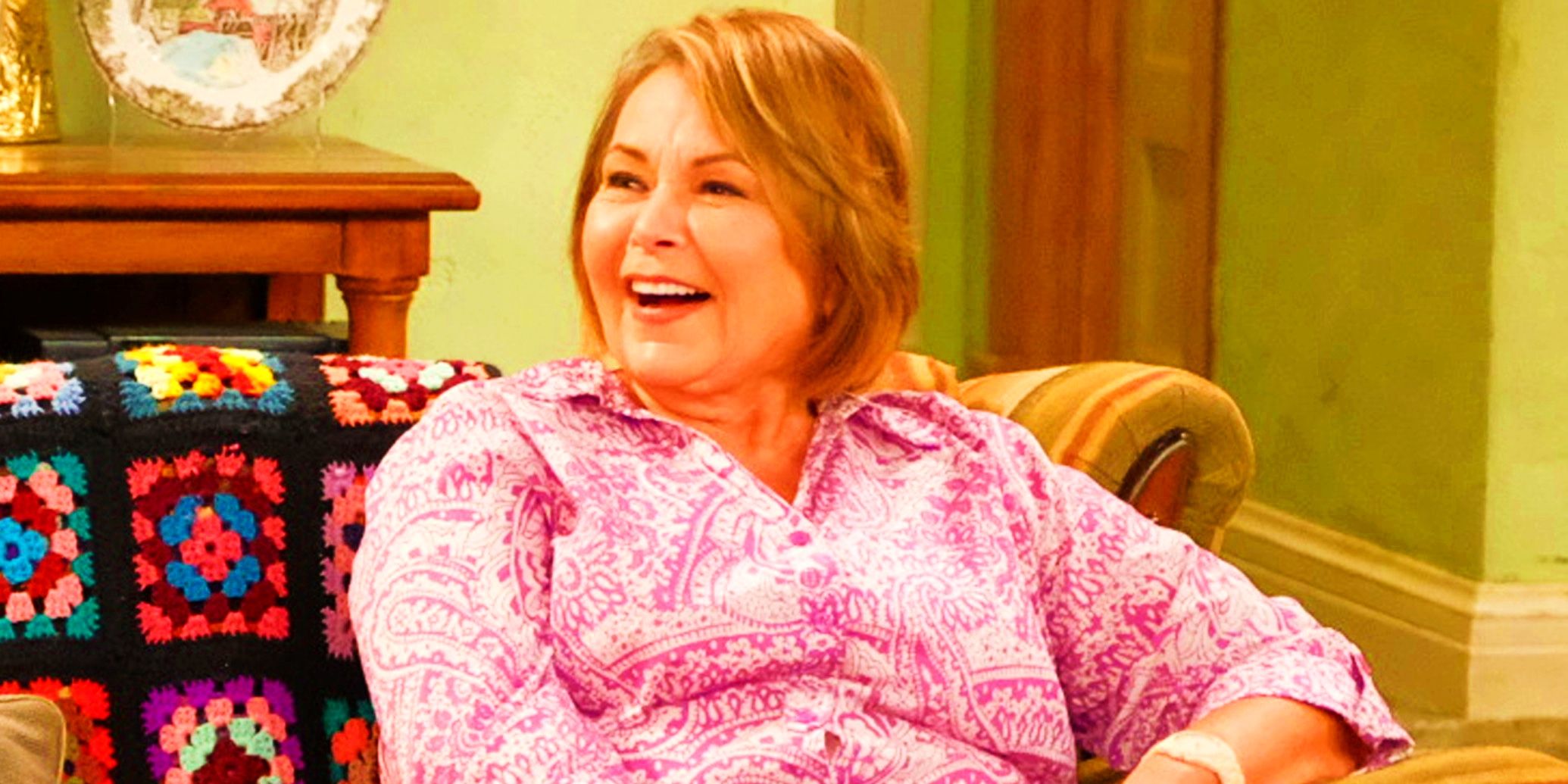 Le synopsis du 100ème épisode de The Conners taquine l'hommage à Roseanne, 6 ans après...
