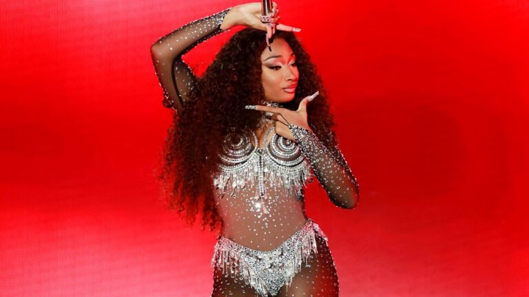 Megan Thee Stallion poursuivie en justice par un caméraman personnel qui allègue du harcèlement sexuel et de la grosse honte