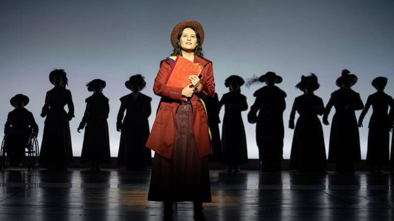 Revue de Broadway « Suffs » : le bon spectacle, sinon parfait, pour où nous en sommes