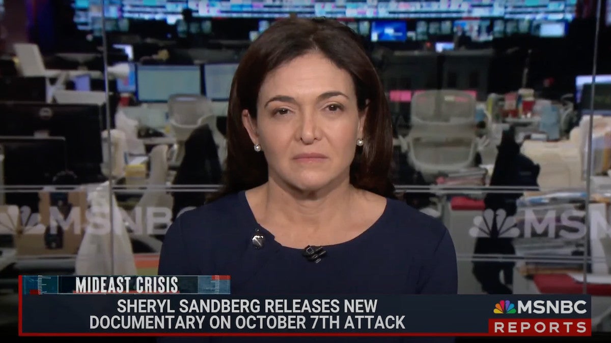 Sheryl Sandberg dit que "Crier avant le silence" est le travail le plus important qu'elle ait jamais réalisé : "Les femmes