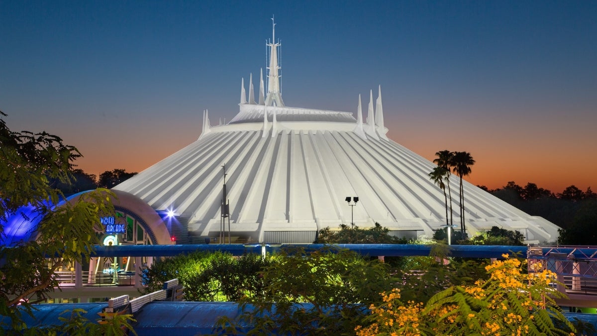 "Space Mountain" de Disney débarque "Mission : Impossible", scénaristes Josh Appelbaum et André Nemec