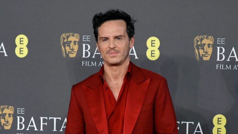 Andrew Scott rejoint « Wake Up Dead Man: A Knives Out Mystery »