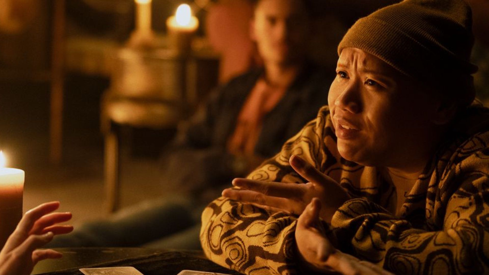 Jacob Batalon parle du tarot, de Reginald le vampire et du retour du MCU