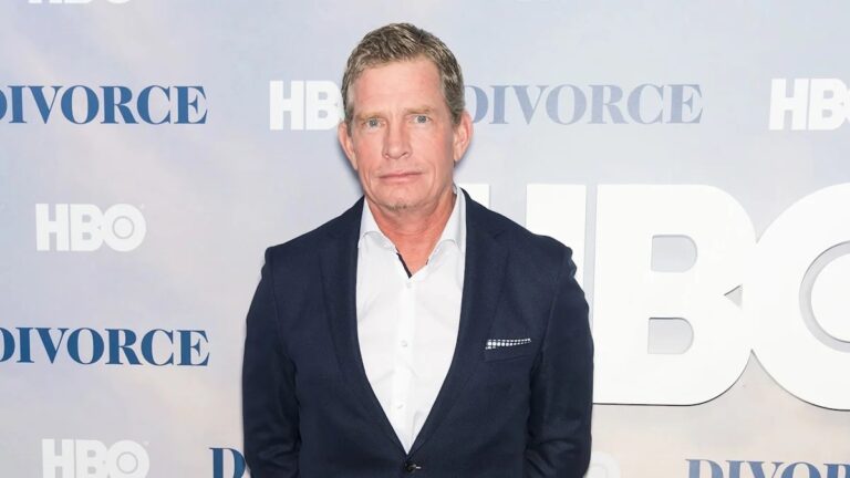 Thomas Haden Church rejoint Daniel Craig dans « Knives Out 3 » |  Exclusif