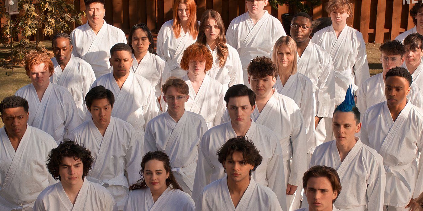 « Ils ne se retiennent pas » : le « nouveau niveau » de combats de la saison 6 de Cobra Kai...