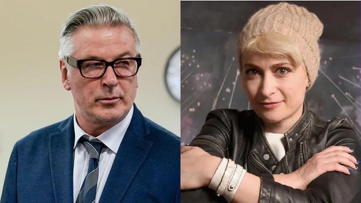Le mari d'Halyna Hutchins prévoit toujours de tenir Alec Baldwin responsable après le rejet de l'affaire « Rust »