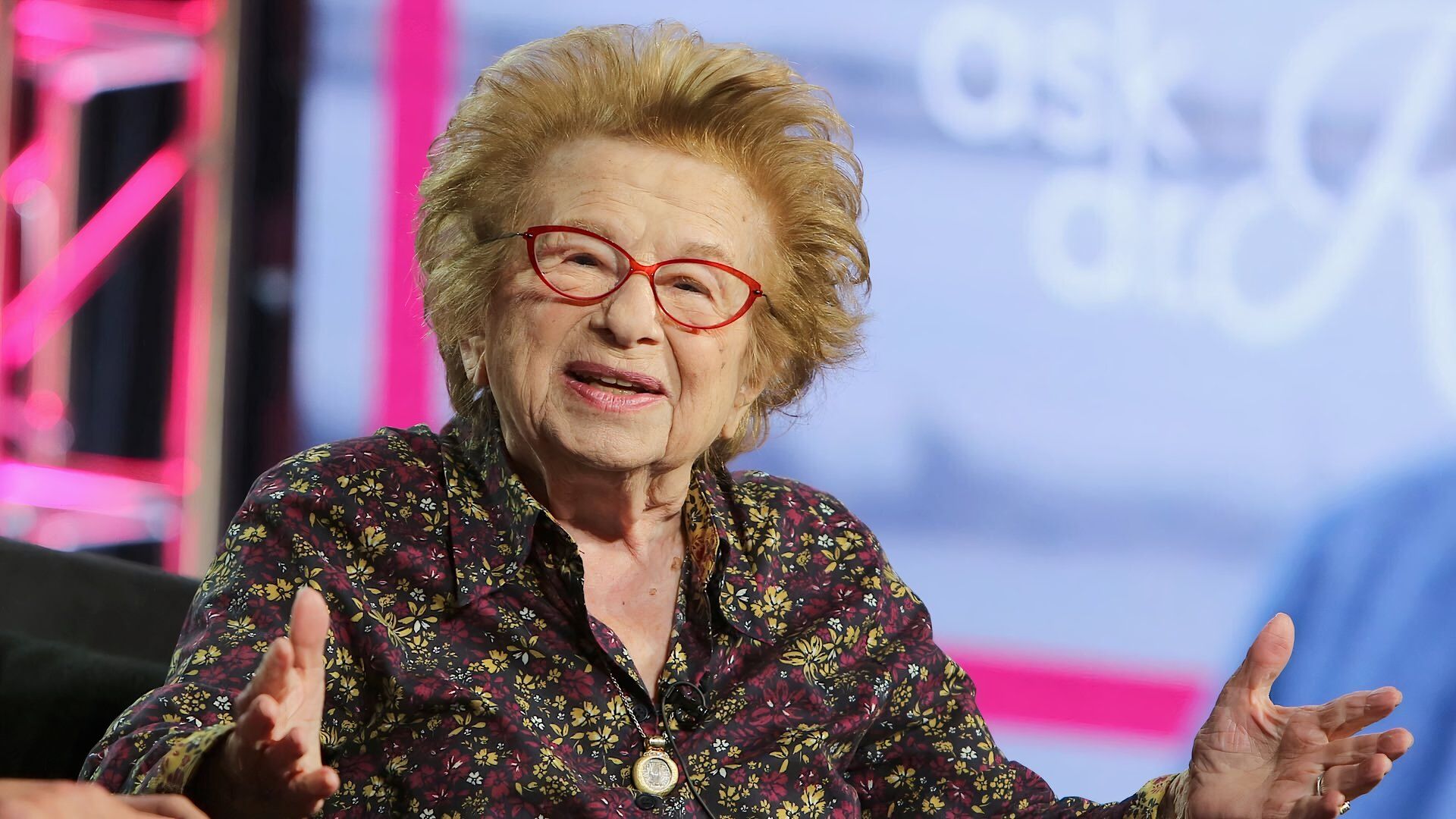 Dr Ruth Westheimer, sexologue pionnière et animatrice d'émissions de télévision,