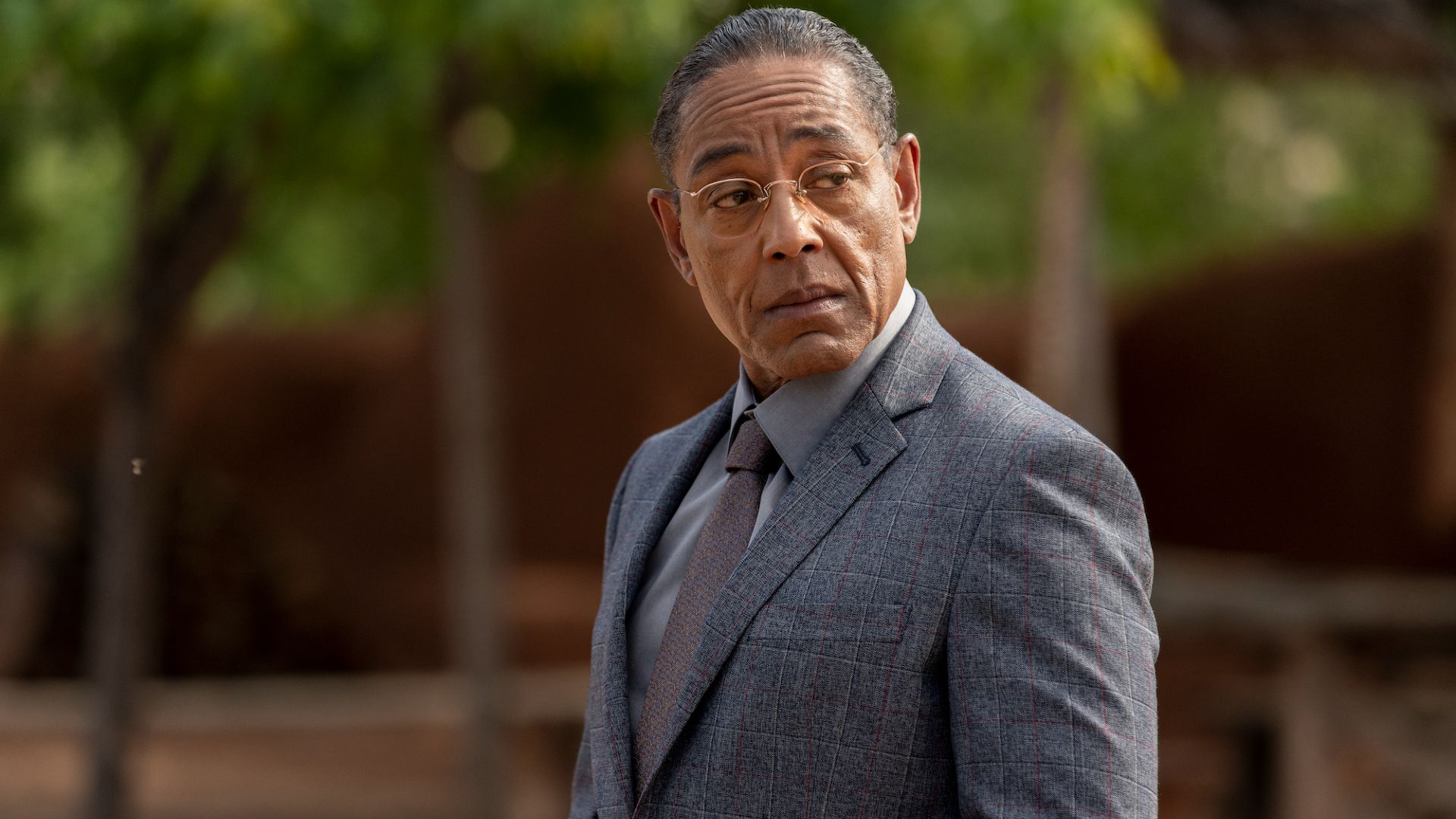 Giancarlo Esposito, de Captain America 4, dévoile un personnage mystérieux