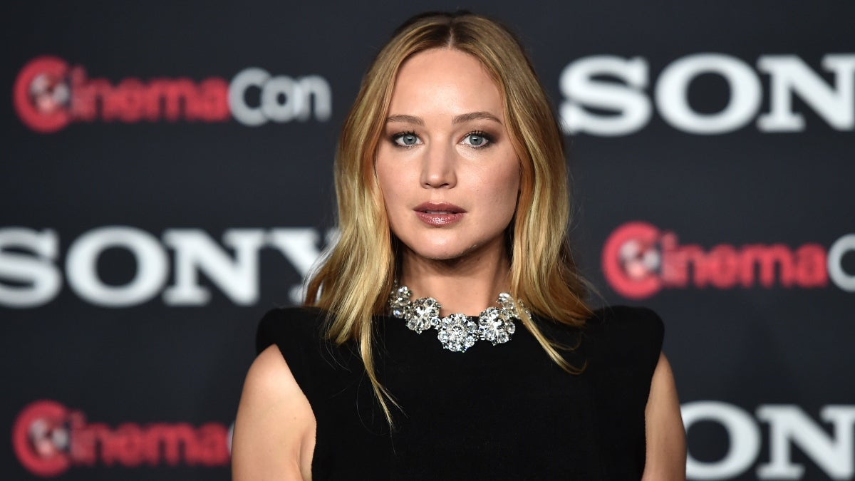 Jennifer Lawrence jouera et produira la comédie noire d'A24 « Why Don't You Love Me ? »