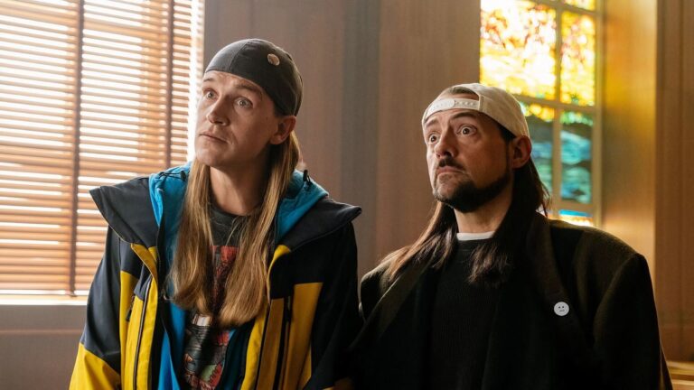 Kevin Smith apporte le Necronomicon d'Evil Dead à son nouveau Jay &