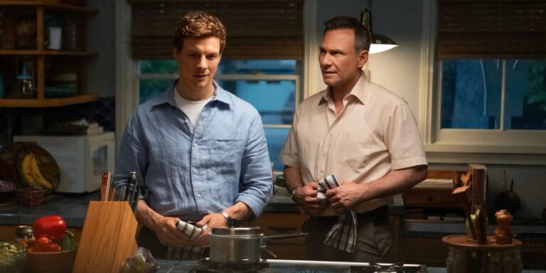 La star d'Original Sin explique comment il a capturé sa voix de Dexter pour le préqu…