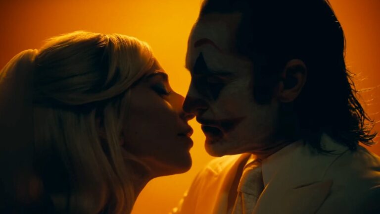 « Joker : Folie à Deux » : Todd Phillips explique pourquoi il résiste à l'appeler une comédie musicale, bien qu'il s'agisse