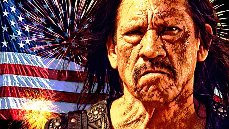 Regardez Danny Trejo se battre le 4 juillet lors d'un défilé