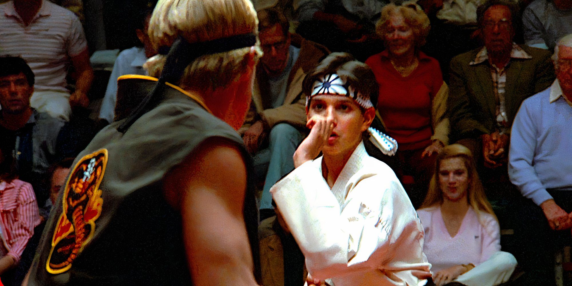 William Zabka et Ralph Macchio revoient le tournoi de Karate Kid en fin...
