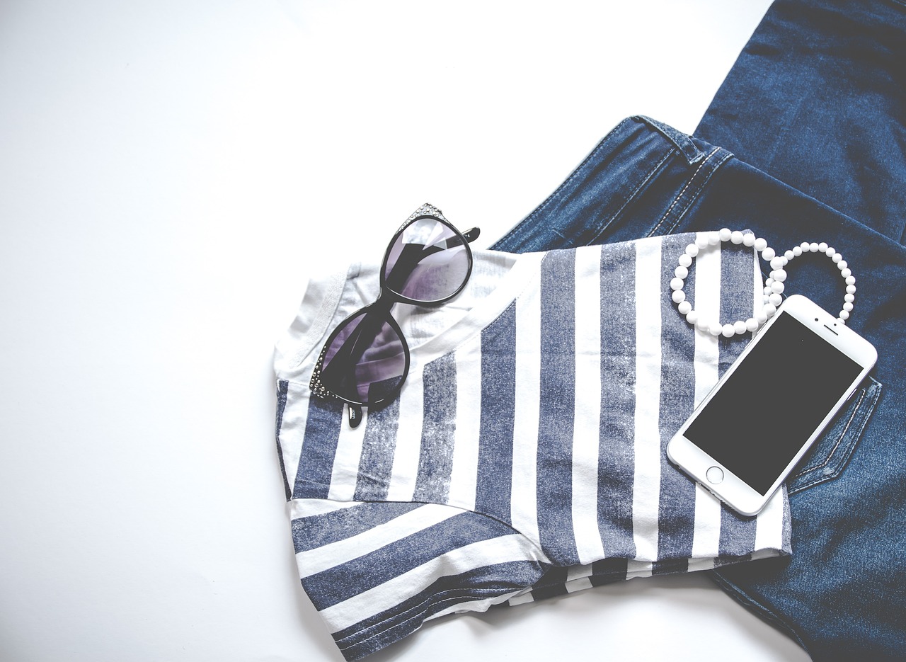 clothing 3221103 1280