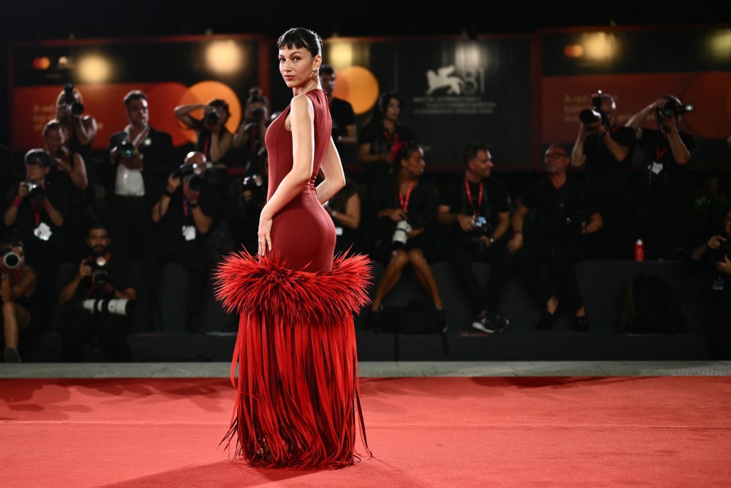 1725061505 122 Galerie du tapis rouge du Festival du film de Venise