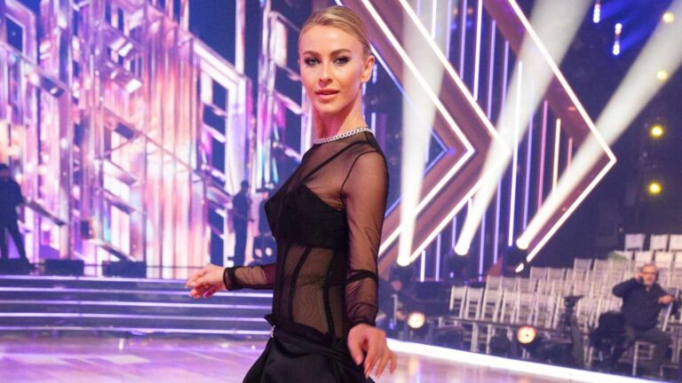 Julianne Hough, de Dancing with the Stars, révèle avoir été victime d'abus sexuels