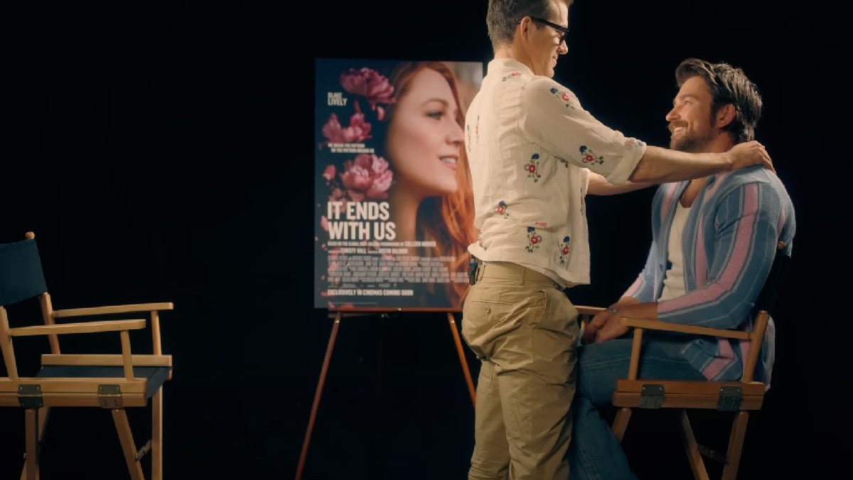Ryan Reynolds et sa mère perturbent les interviews de « It Ends With Us » pour harceler l'amour à l'écran de Blake Lively