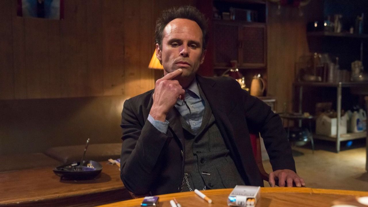 Walton Goggins dit que les acteurs de la saison 3 de White Lotus ont dû dépenser leur propre argent