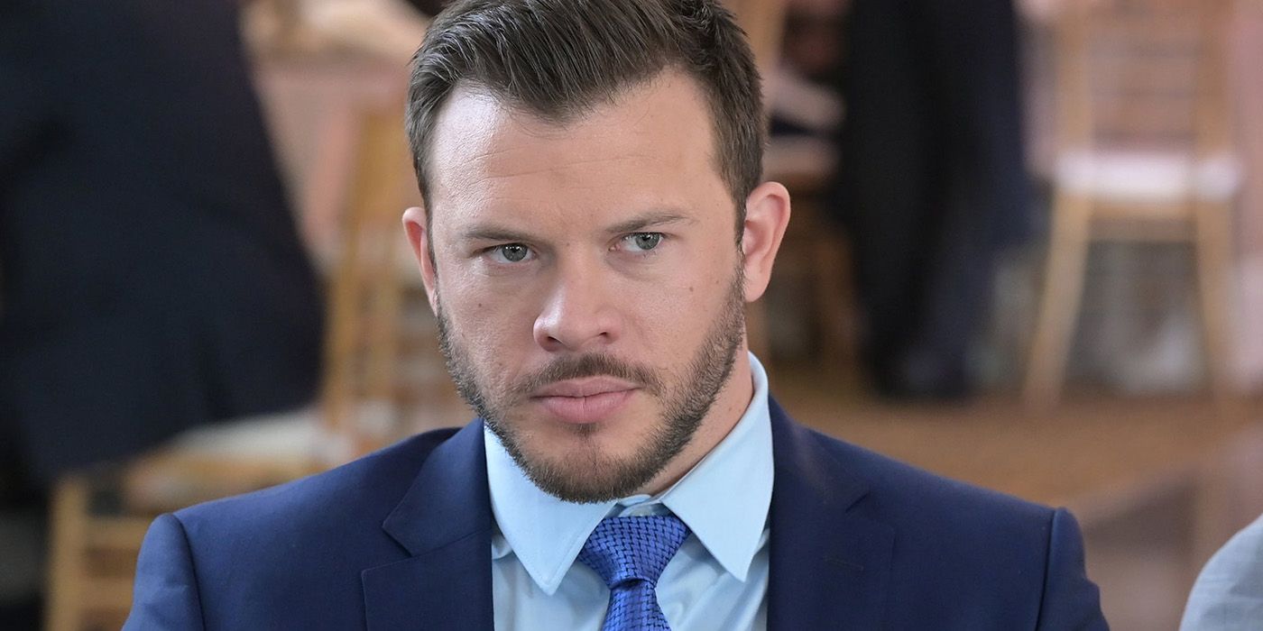 Cette sitcom annulée trop tôt aurait dû remplacer Modern Family...