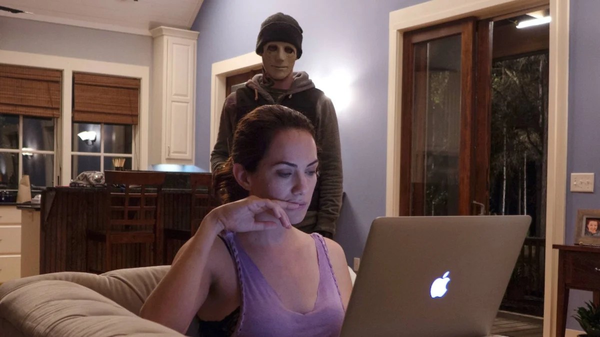 « Hush » de Mike Flanagan arrive en vidéo avec un coffret de luxe de 4 disques de Scream Factory