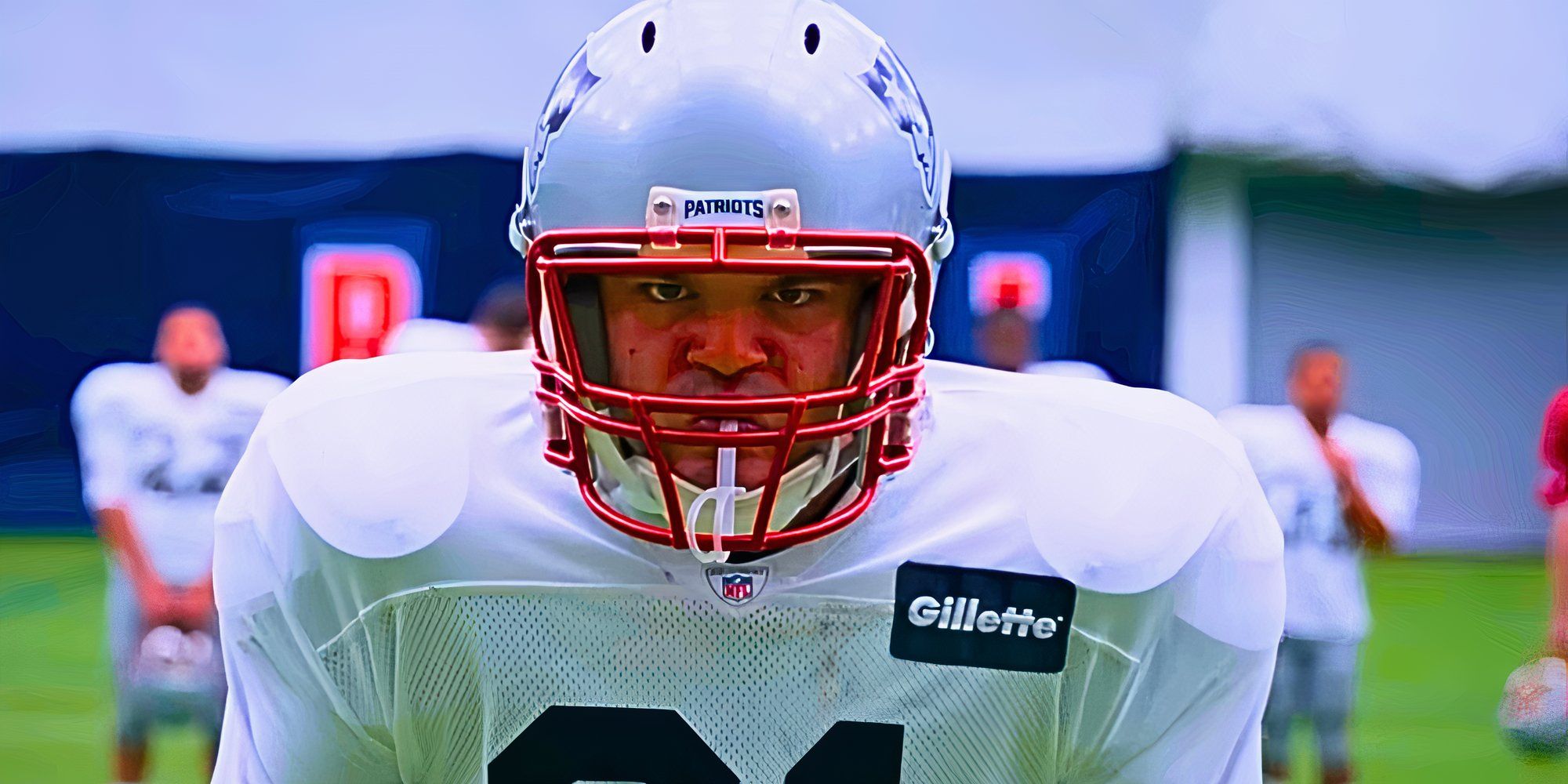 La carrière de footballeur d'Aaron Hernandez expliquée : équipes universitaires et NFL, statistiques...