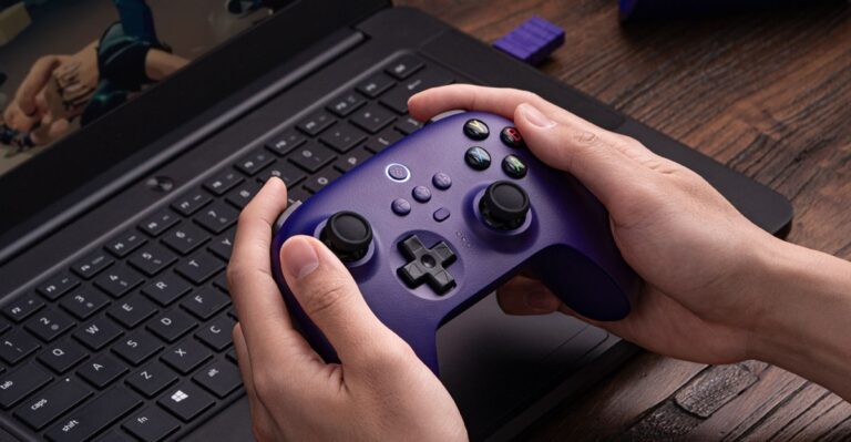 Le contrôleur sans fil de 8BitDo avec des joysticks à effet Hall coûte seulement 40 $