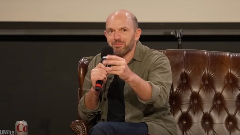Paul Scheer admet que non, il n'était pas un bébé devenu un personnage historique dans « Twisters » : « Oui, bien sûr que je le suis »