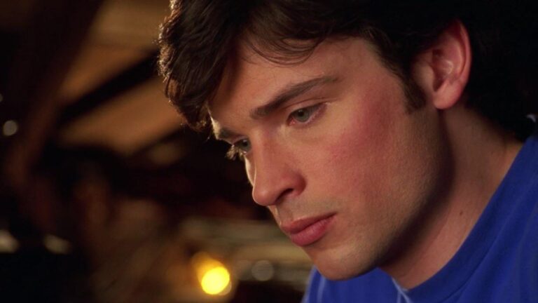 Tom Welling de Smallville n'est pas apparu dans Arrowverse pour une raison