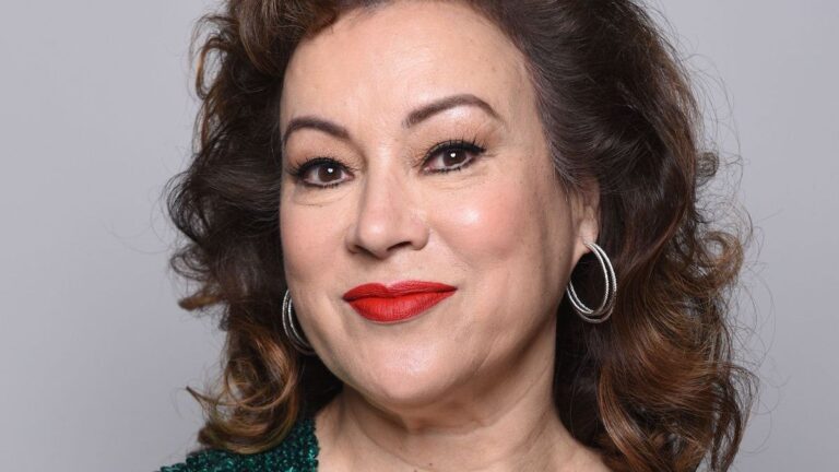 Comment Jennifer Tilly a « façonné l'univers » pour obtenir sa nomination aux Oscars « Bullets Over Broadway » – à Harvey
