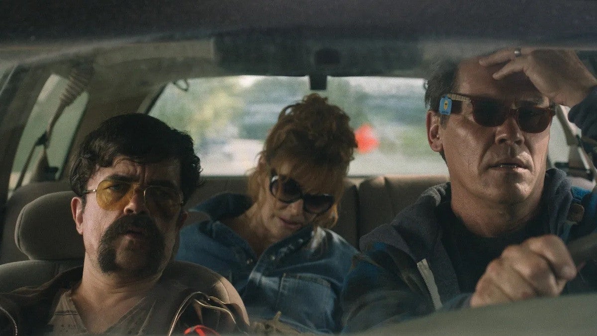 Critique de « Brothers » : Peter Dinklage et Josh Brolin élèvent un crime