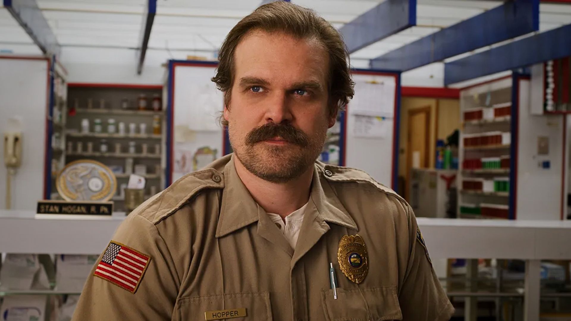 David Harbour de Stranger Things dit que le casting a pleuré de manière « incontrôlable » dans