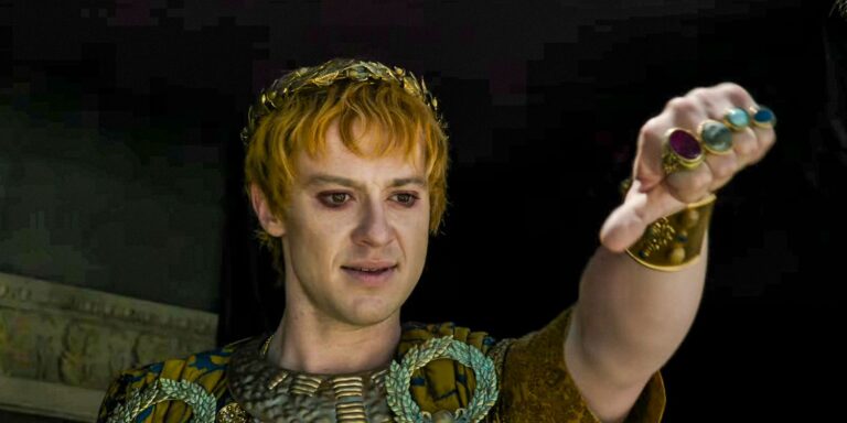Joseph Quinn taquine le lien fraternel de Gladiator 2 entre les empereurs jumeaux